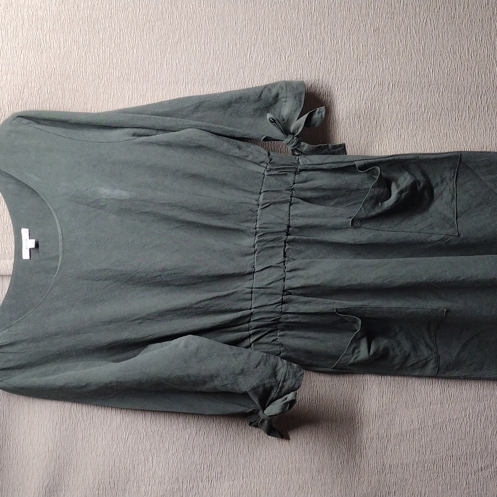 Le Lis Linen Dress